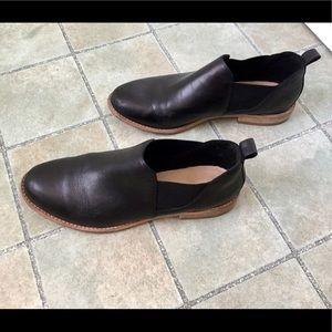 Clarks black ankle boots, 11